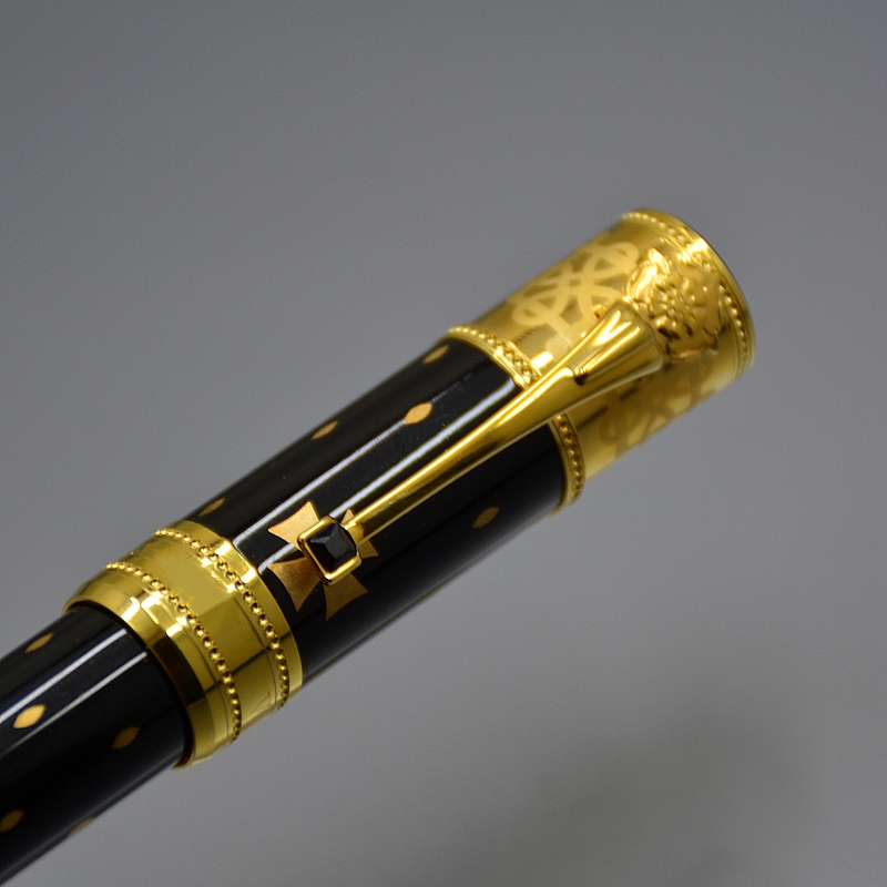 wholesale Rollerball pen Ballpoint pen Fountain pens Black Golden Silver engrave Diamond inlay Cap Business office supplies with Serial Number