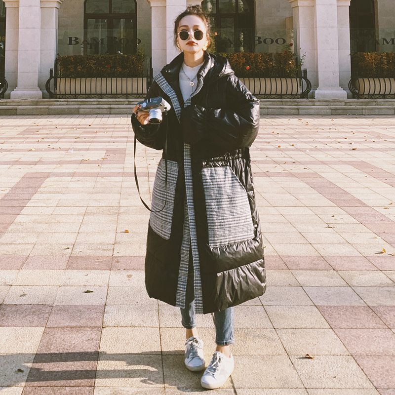 2021 New Female Black Coat New Long Winter Plaid Seam with Hood 95% White Duck Down Thick Korean Loose Women' Jacket 10f L2ld
2021 New Female Black Coat New Long Winter Plaid Seam with Hood 95% White Duck Down Thick Korean Loose Women' Jacket 10f L2ld