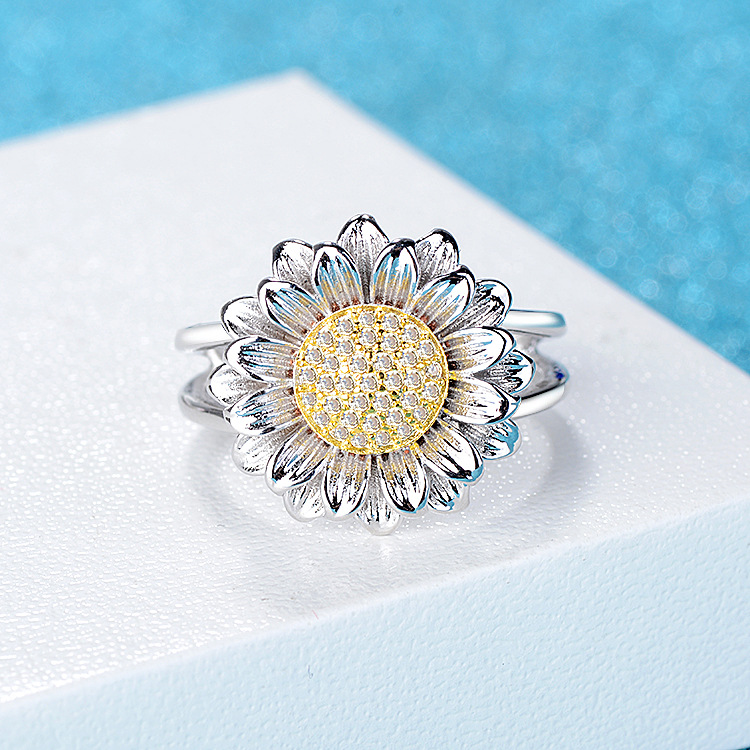 The new color-plated sunflower flower-shaped zircon ring fashion personality European and American fashion jewelry fashion proposal ring
The new color-plated sunflower flower-shaped zircon ring fashion personality European and American fashion jewelry fashion proposal ring