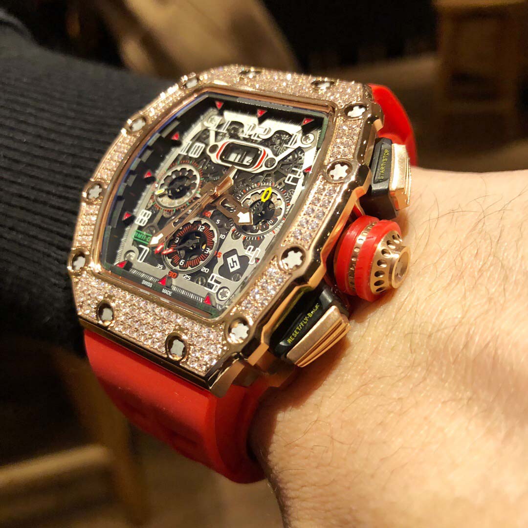 Merry Christmas to you men's watch, automatic mechanical movement, high-quality imported rubber strap, butterfly buckle
Merry Christmas to you men's watch, automatic mechanical movement, high-quality imported rubber strap, butterfly buckle