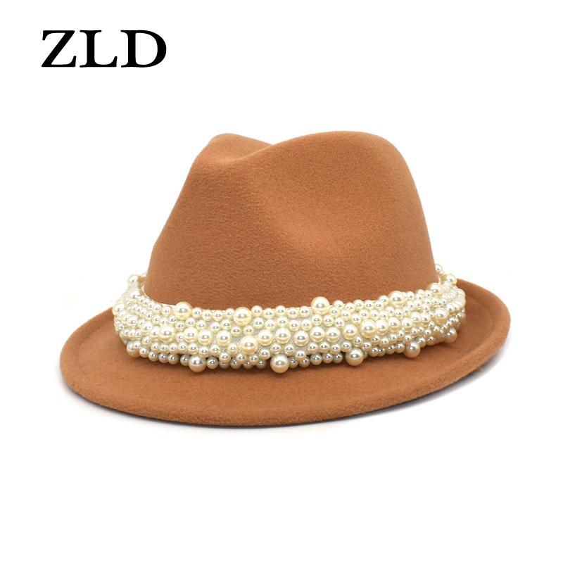 ZLD Autumn winter new men women fedoras hat Fashion pearl decoration ladies British retro hat Jazz man gentleman cap Trend caps
ZLD Autumn winter new men women fedoras hat Fashion pearl decoration ladies British retro hat Jazz man gentleman cap Trend caps