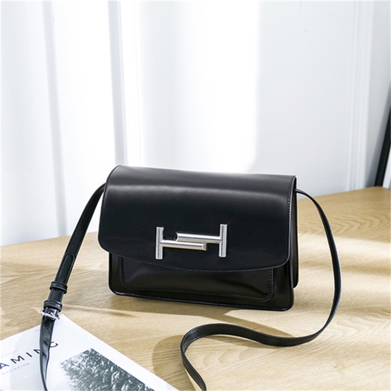 High quality women bag aleta 2020 new shoulder messenger ladies fashion bags famous designer purse 8YWB, Brown.
High quality women bag aleta 2020 new shoulder messenger ladies fashion bags famous designer purse 8YWB, Brown.