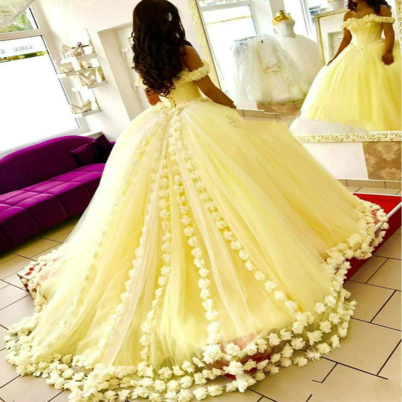 Elegant Yellow Quinceanera Dresses Off The Shoulder 3D Floral Appliques Ball Gown 2025 New Arrival Sweet 16 15 Dress Juniors Flowers Princess Prom Pag