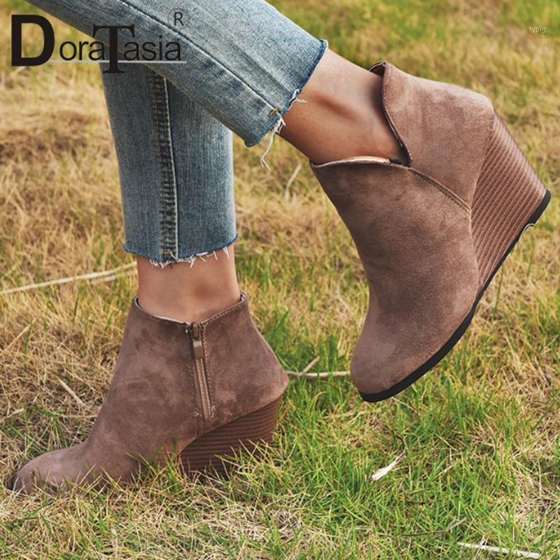 DORATASIA Big Size 35-43 New Ins Hot Ladies Wedges Ankle Boots 2020 Casual Party Boots Women Fashion Mixed Colors Shoes Woman1, Black
DORATASIA Big Size 35-43 New Ins Hot Ladies Wedges Ankle Boots 2020 Casual Party Boots Women Fashion Mixed Colors Shoes Woman1, Black