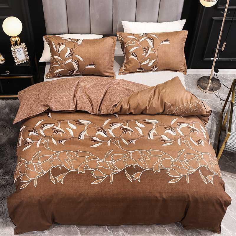Classic Printed Bedding Sets Comforter Quilt Cover Duvet Set King Queen Double Single Size Bed Linens Brown Home Textile1, Molan-brown
Classic Printed Bedding Sets Comforter Quilt Cover Duvet Set King Queen Double Single Size Bed Linens Brown Home Textile1, Molan-brown