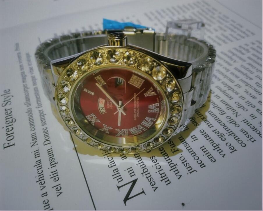 High quality mens womens diamond watch 42mm montre de luxe double calendar big rhinestone clock movement automatic watch reloj de lujo, Slivery;brown
High quality mens womens diamond watch 42mm montre de luxe double calendar big rhinestone clock movement automatic watch reloj de lujo, Slivery;brown