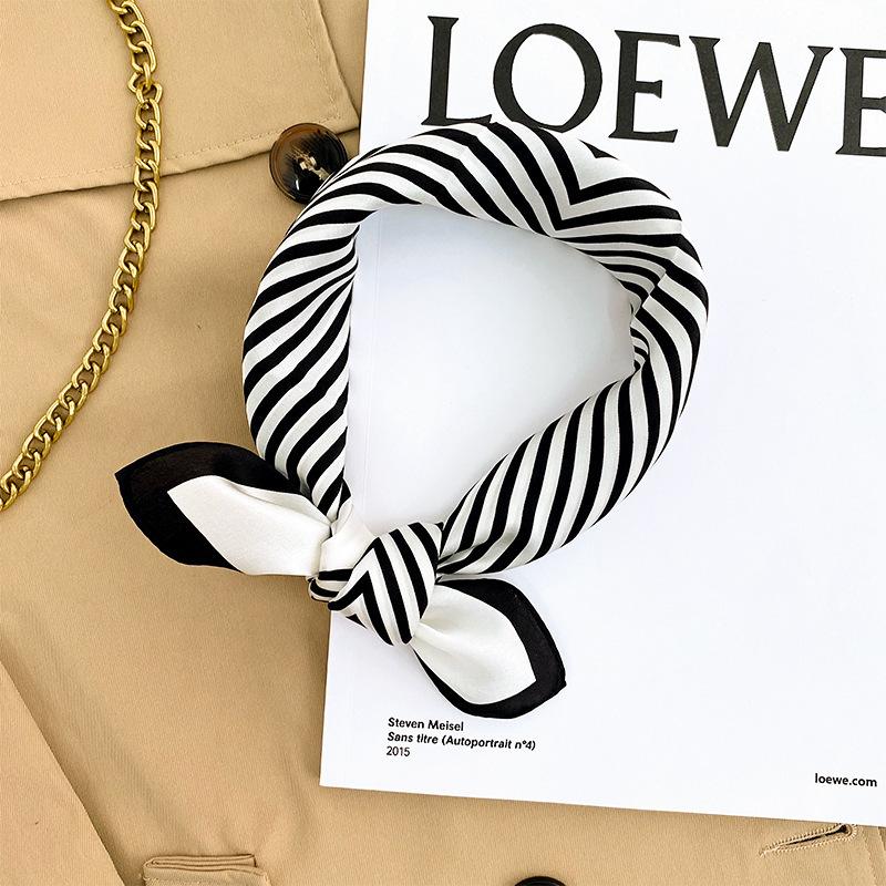 100% Pure Silk Scarf Stripe 2020 Women Foulard Square Small Headband Fashion Print Neckerchief Scarves Bandana Hijab
100% Pure Silk Scarf Stripe 2020 Women Foulard Square Small Headband Fashion Print Neckerchief Scarves Bandana Hijab