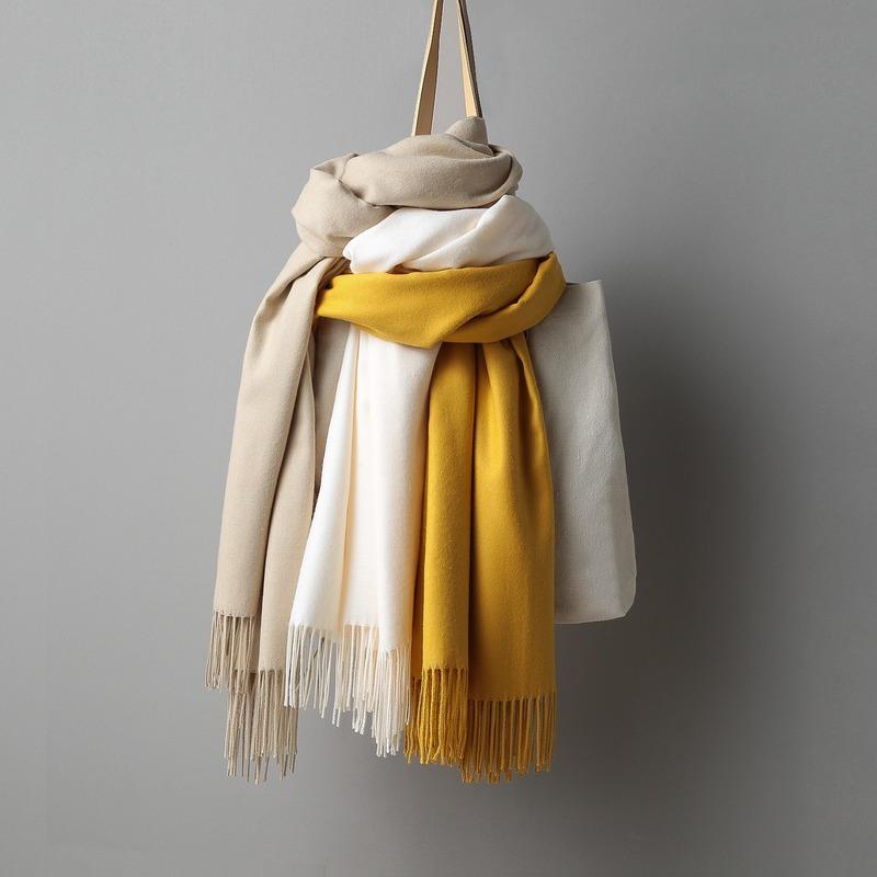 2020 autumn and winter European and American oversized scarf women's warm tassel shawl solid color imitation cashmere thickening
2020 autumn and winter European and American oversized scarf women's warm tassel shawl solid color imitation cashmere thickening