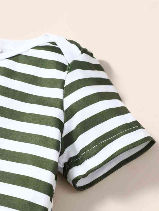 Baby Striped Bodysuit & Dinosaur Print 3D Patched Overall Romper SHE