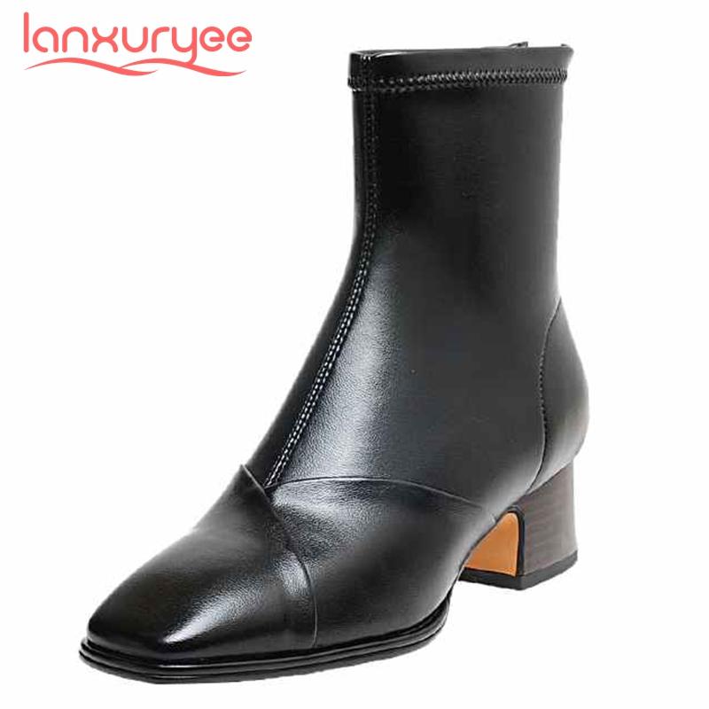 Lanxuryee 2021 high quality limited customization three colors square toe thick med heel back zipper beauty lady ankle boots L22, Black
Lanxuryee 2021 high quality limited customization three colors square toe thick med heel back zipper beauty lady ankle boots L22, Black