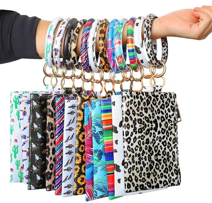 PU Keychain Bracelet Wallet Woman Handbag Leather Tassel Pendant Handbag Leopard Sunflower Print Bracelet Ladies Bag Gift 14 colors
PU Keychain Bracelet Wallet Woman Handbag Leather Tassel Pendant Handbag Leopard Sunflower Print Bracelet Ladies Bag Gift 14 colors