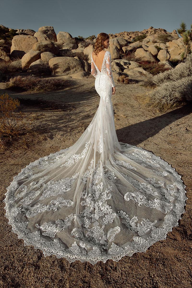 New Sexy Arrival Mermaid Dresses V Neck Long Sleeves Lace Appliques Bridal Gowns Backless Sweep Train Wedding Dress Vestidos estidos