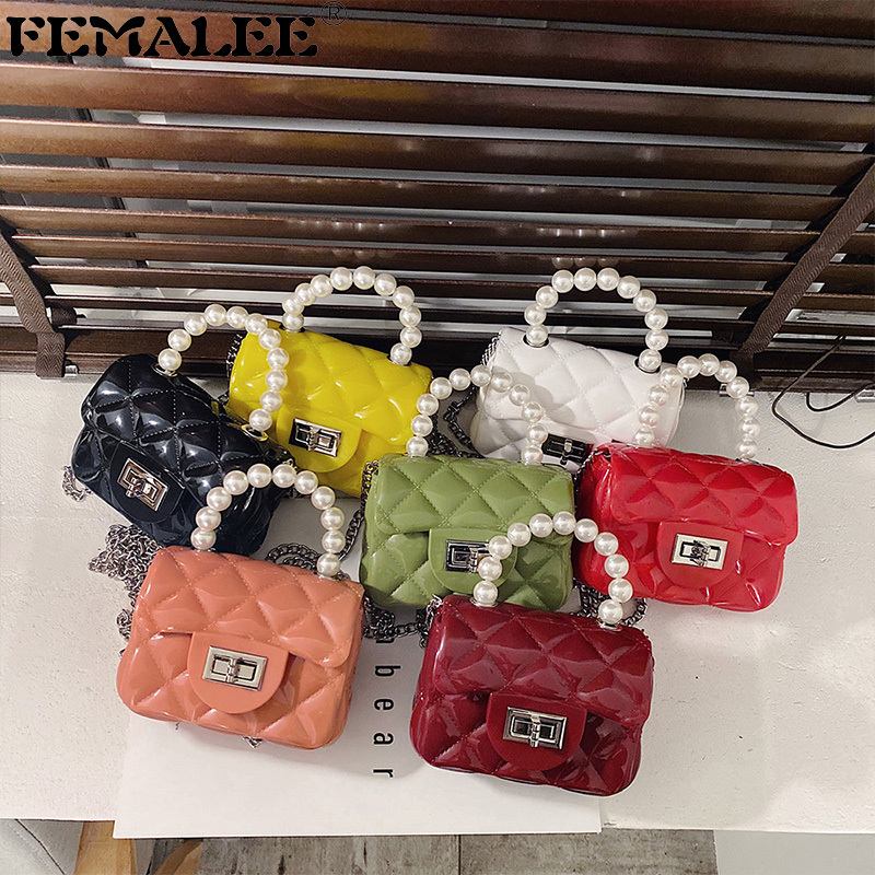 Women Diamond Lattice Designer Lock Pearl Handle Chains Shoulder Bag Ins GIrl Trendy Mini Purse Messenger Female Bolsa Q1208, Red
Women Diamond Lattice Designer Lock Pearl Handle Chains Shoulder Bag Ins GIrl Trendy Mini Purse Messenger Female Bolsa Q1208, Red