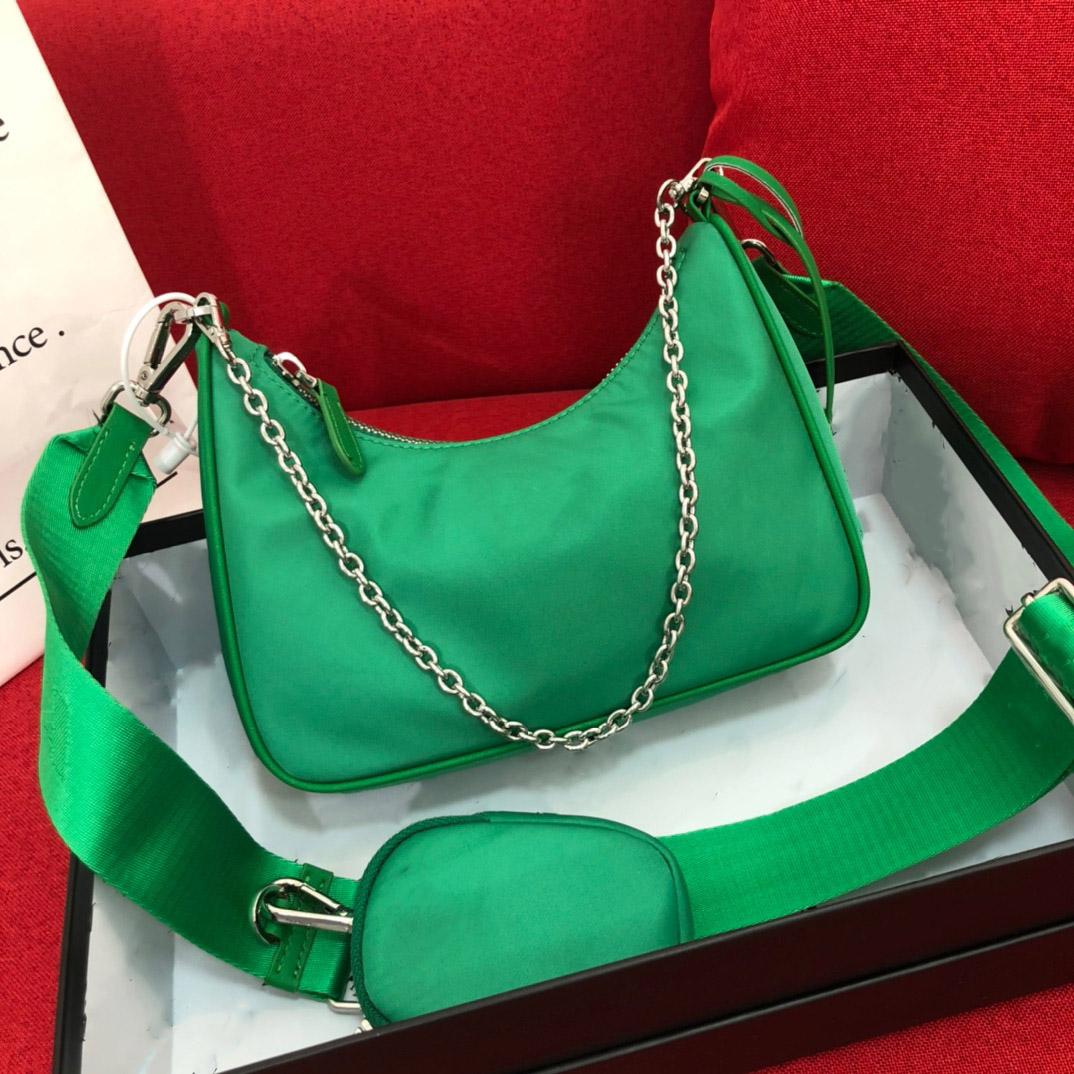Designer bag three use luxury classic handbags shoulder handbag ladies sack wallet shopping tote bags gift, Box
Designer bag three use luxury classic handbags shoulder handbag ladies sack wallet shopping tote bags gift, Box