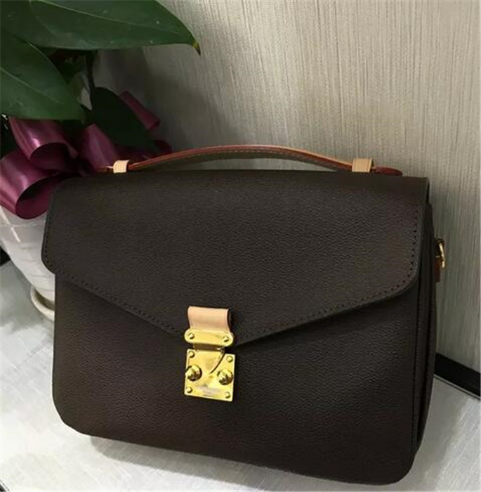 XDS2021CDFGHot Sell Newest Style Women Messenger Bag Totes bags Lady Composite Bag Shoulder Handbag Bags Pures29, 777
XDS2021CDFGHot Sell Newest Style Women Messenger Bag Totes bags Lady Composite Bag Shoulder Handbag Bags Pures29, 777