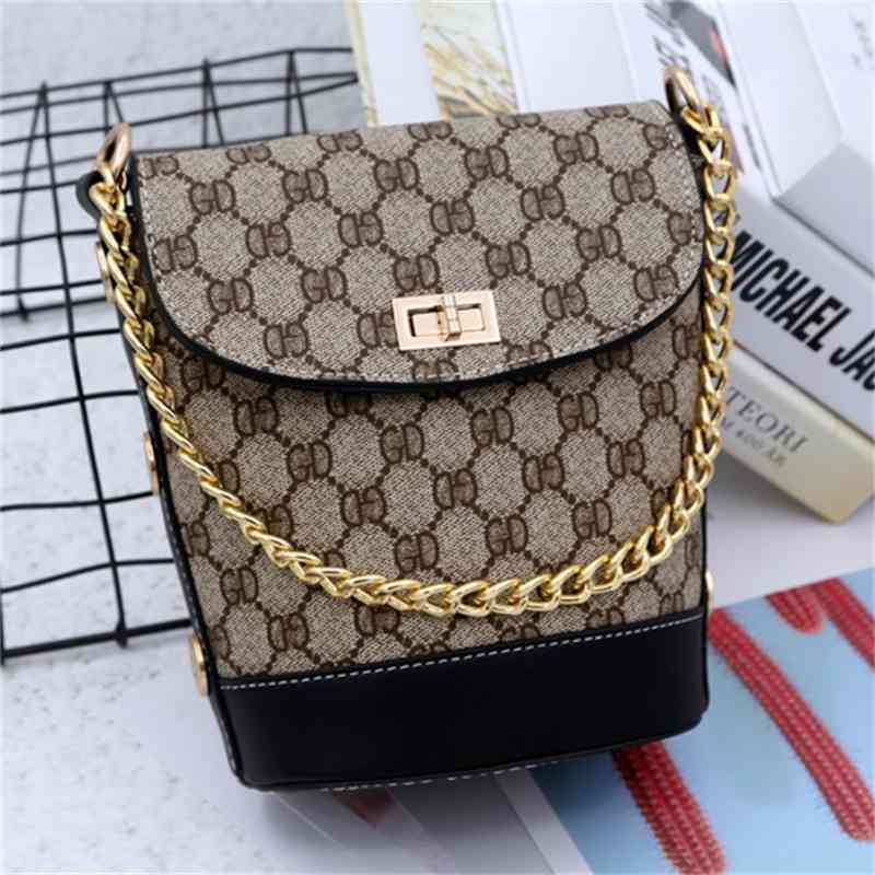 Purse Women's new spring and summer women's diagonal cross style printed bucket chain handle wind bag, Flower material black
Purse Women's new spring and summer women's diagonal cross style printed bucket chain handle wind bag, Flower material black