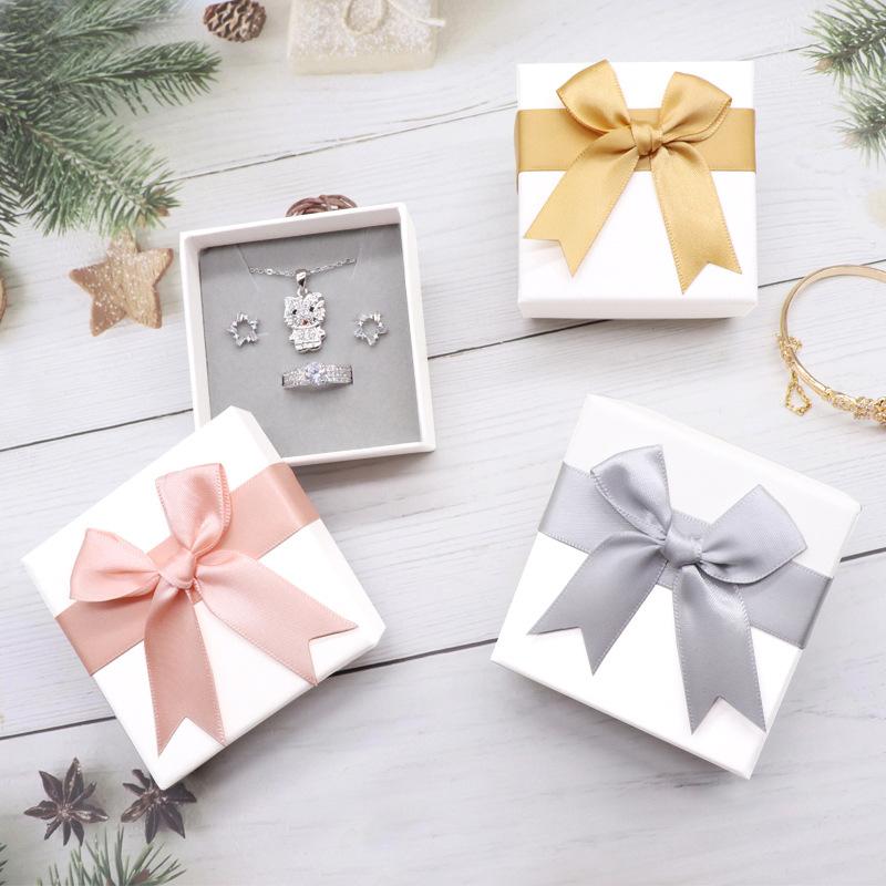Customized Jewelry Gift Box Packing Box Ring Bow Jewelry Storage Wedding Engagement Birthday Gift Packaging 
Customized Jewelry Gift Box Packing Box Ring Bow Jewelry Storage Wedding Engagement Birthday Gift Packaging