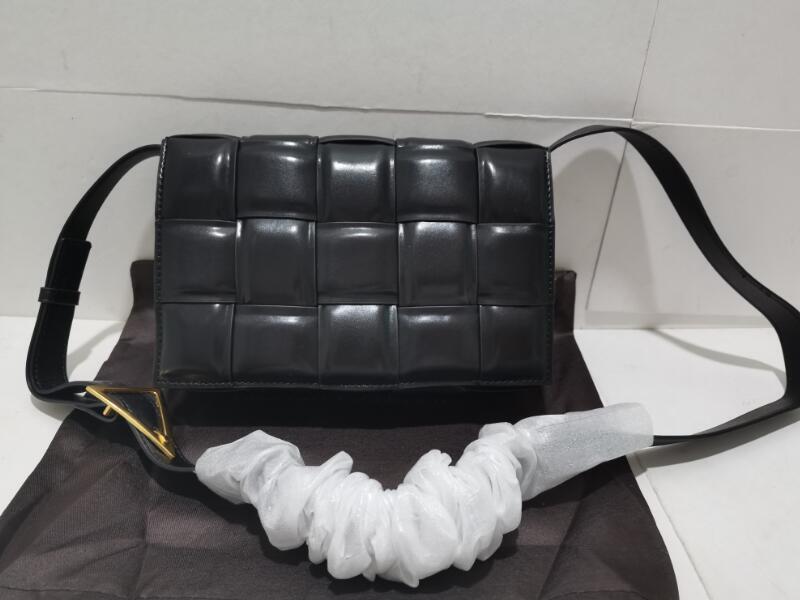 Realfine888 3A 591970 23cm Padded Crossbody 2-Face Maxi Weave Bag,Lambskin Leather,Magnetic,with Dust Bag+Box,DHL Free Shipping
Realfine888 3A 591970 23cm Padded Crossbody 2-Face Maxi Weave Bag,Lambskin Leather,Magnetic,with Dust Bag+Box,DHL Free Shipping