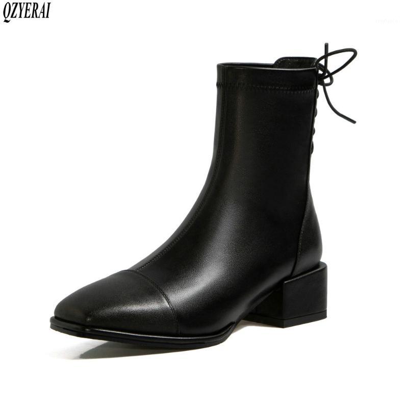 QZYERAI 2020 New winter Genuine leather Women boots fashion Female boots keep warm Square head Women shoes Size 34-421, Black
QZYERAI 2020 New winter Genuine leather Women boots fashion Female boots keep warm Square head Women shoes Size 34-421, Black