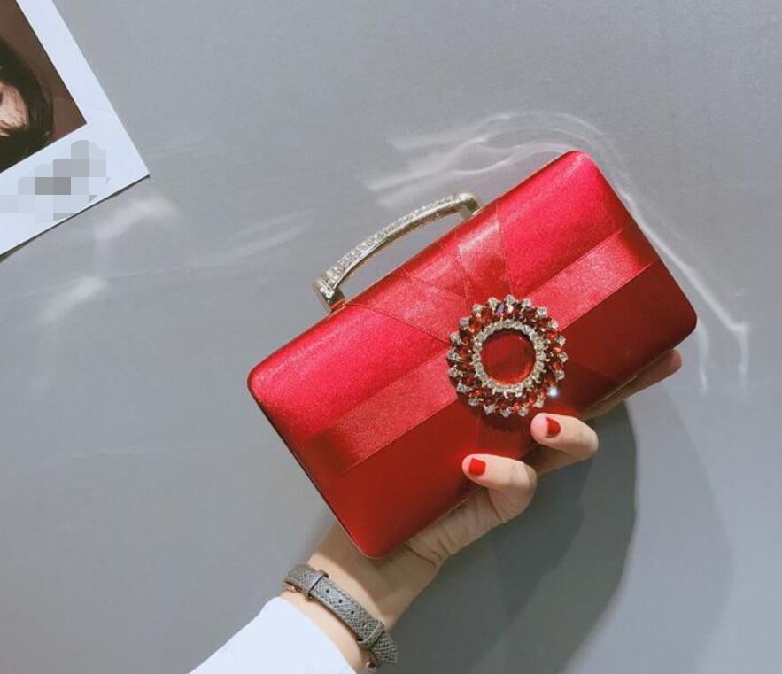 2022 New Fashion Womens Elegant Pleated Satin Rhinestone Fashion Clutch Handbags Evening Bag 02