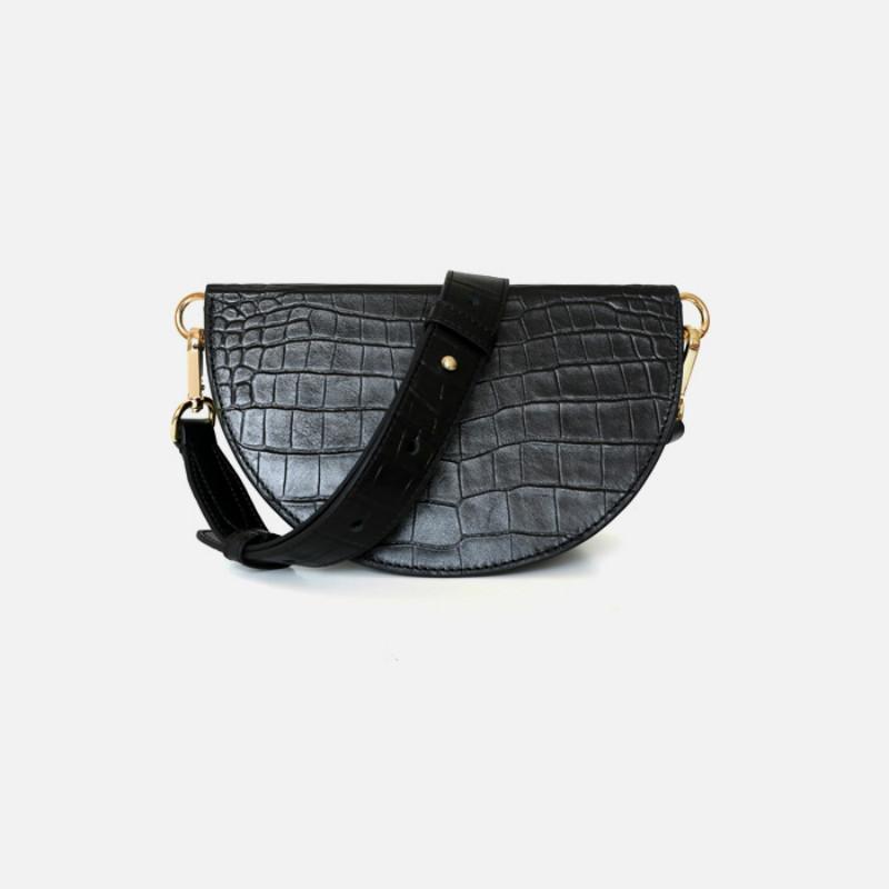 Natural Cowhide Leather Women Bag Crocodile watermelon bag mini one shoulder Crossbody leather1, Black
Natural Cowhide Leather Women Bag Crocodile watermelon bag mini one shoulder Crossbody leather1, Black