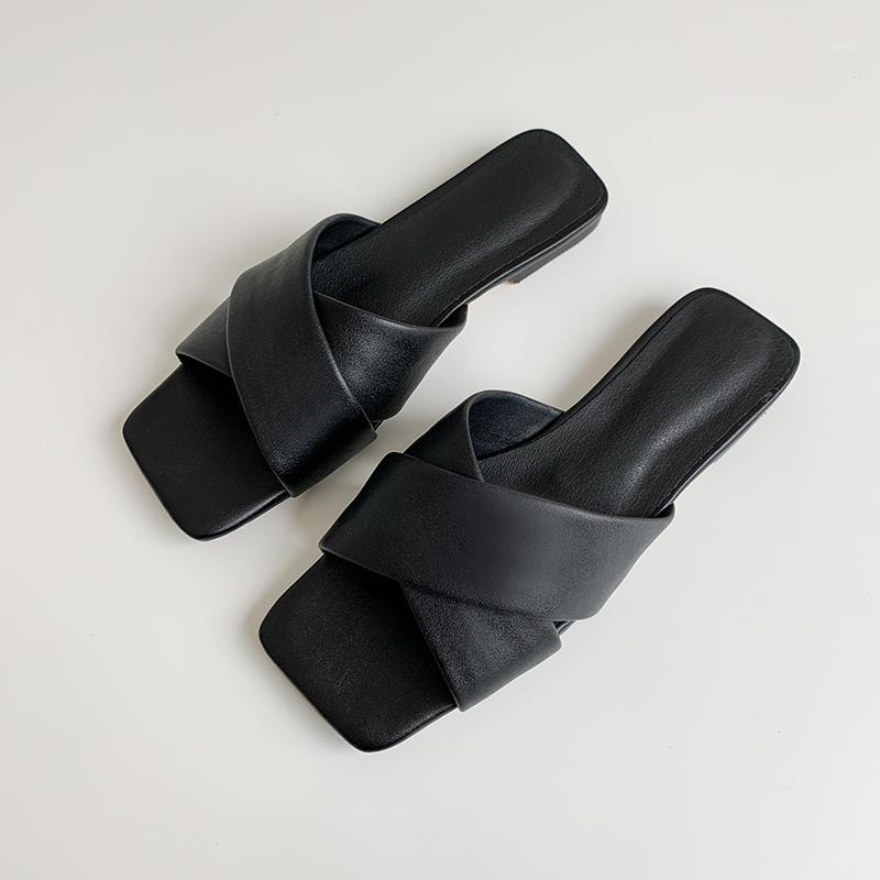 100% cow leather flat Slippers Women beach shoes 2020 New Flat Heels Summer Shoes Woman Sweet Comfortable Woman1, Black
100% cow leather flat Slippers Women beach shoes 2020 New Flat Heels Summer Shoes Woman Sweet Comfortable Woman1, Black