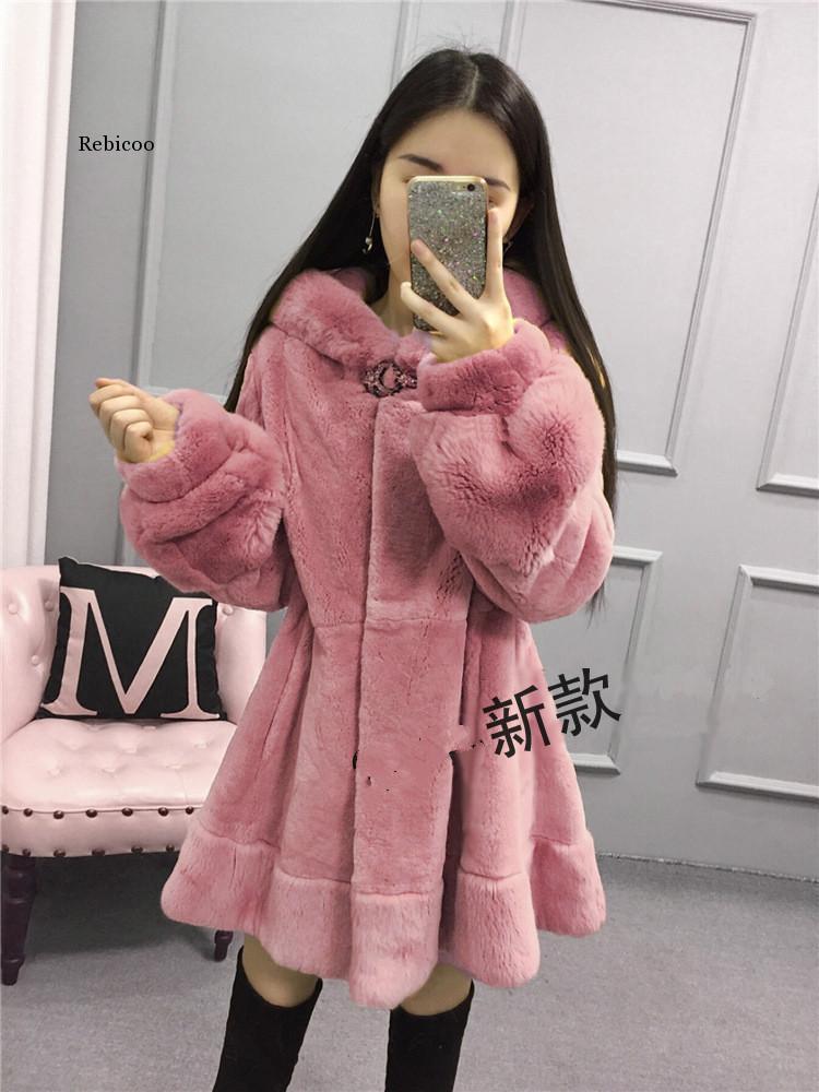 High quality long gray winter faux fur coat women with hood long sleeve Plus size warm fluffy furry jacket
High quality long gray winter faux fur coat women with hood long sleeve Plus size warm fluffy furry jacket