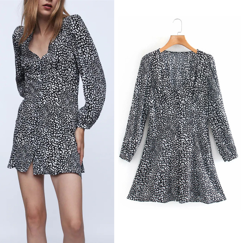 2021 New Women Summer Animal Print Mini Dress Woman Vintage V-neck Long Sleeve Button-up Short Casual Ladies Dresses Bep8
2021 New Women Summer Animal Print Mini Dress Woman Vintage V-neck Long Sleeve Button-up Short Casual Ladies Dresses Bep8