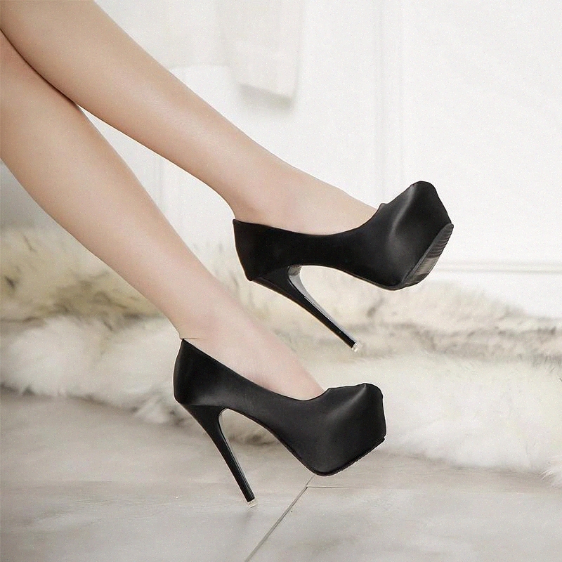 spring/autumn wedding shoes woman silk fetish round toe woman pumps platform very high heel 14cm ladies pumps black white #fy0x
spring/autumn wedding shoes woman silk fetish round toe woman pumps platform very high heel 14cm ladies pumps black white #fy0x