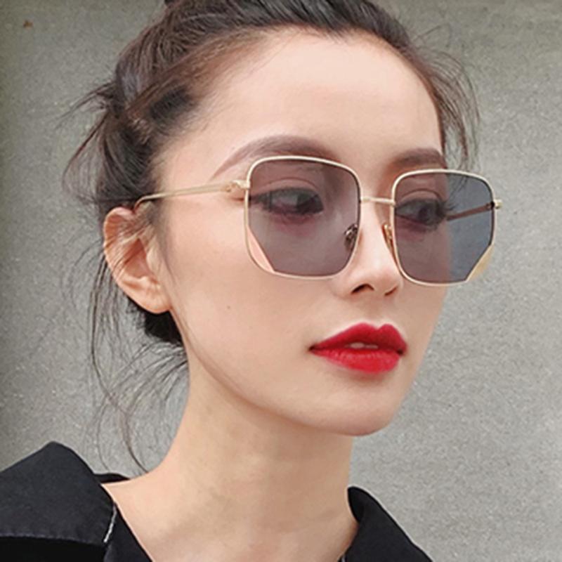 Kilig Luxury Square sunglass Women Men Retro Brand designer metal Frame Oversized Sun Glasses Eyewear Shades gafas de sol
Kilig Luxury Square sunglass Women Men Retro Brand designer metal Frame Oversized Sun Glasses Eyewear Shades gafas de sol