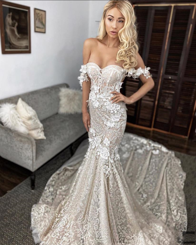 Berta Sexy Full Lace Trumpet Dresses For Women Off Shoulder Sweetheart Appliqued wers Mermaid Bridal Wedding Gowns Plus Size