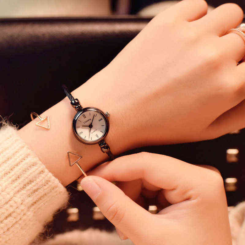Fashion Gold Bangle Bracelet Women Watches Stainless Steel Retro Ladies Quartz Wristwatches Ulzzang Small Clock