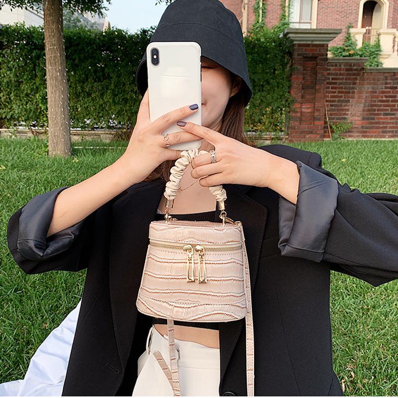 Popular fold handbag new crocodile texture box bucket bag women shoulder bag 01-SB-stewzg
Popular fold handbag new crocodile texture box bucket bag women shoulder bag 01-SB-stewzg