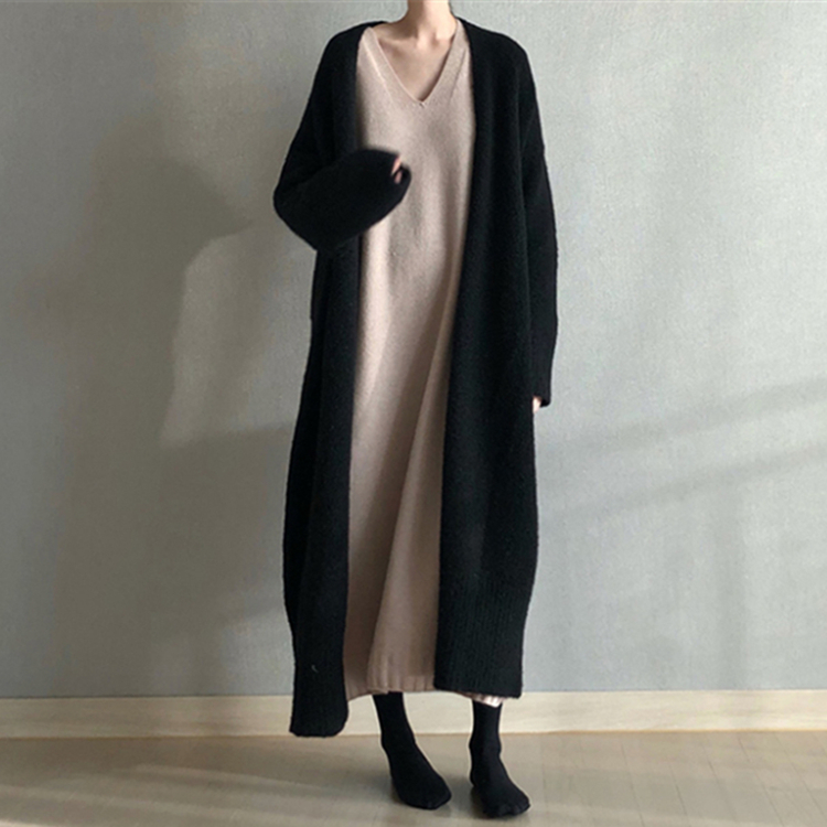 Colorfaith New Autumn Winter Women's Sweaters Korean Style Fashionable Minimalist Solid Color Casual Long Cardigans SWC8858 201225