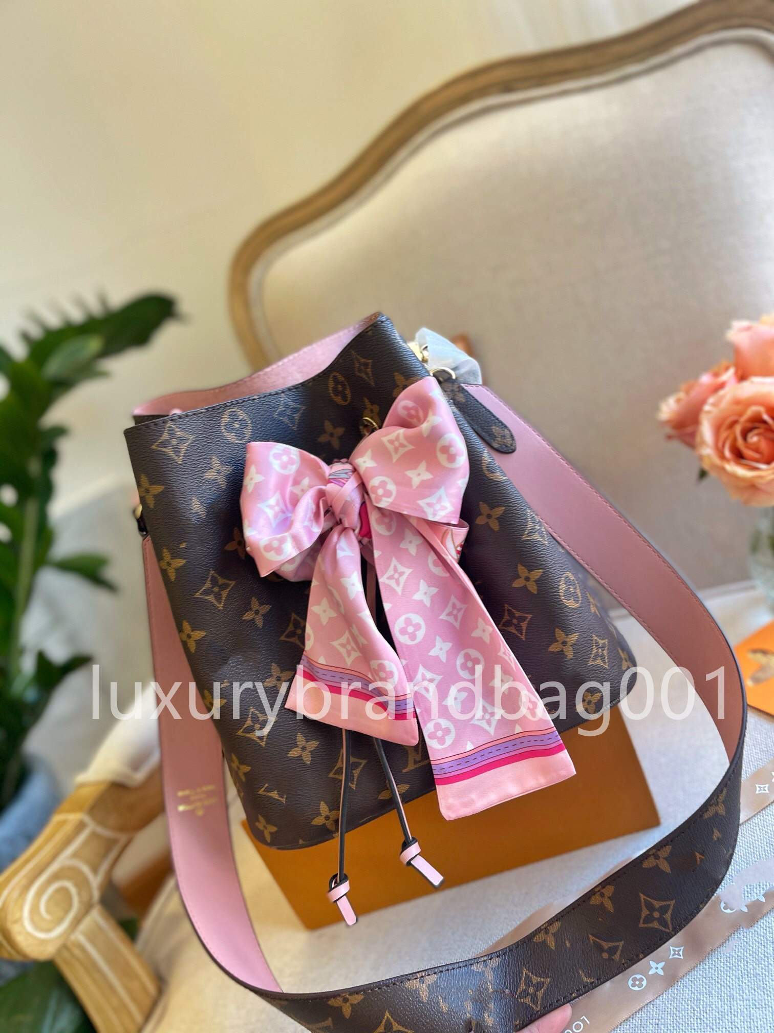 GGs LOUISS VUTTONS LVs YSLs Women Shoulder SS Messenger Bags Lady 2022 Fashion Luxury Handbags Cross Body Famous Designer Hasp Removable Lea, Red;black
GGs LOUISS VUTTONS LVs YSLs Women Shoulder SS Messenger Bags Lady 2022 Fashion Luxury Handbags Cross Body Famous Designer Hasp Removable Lea, Red;black