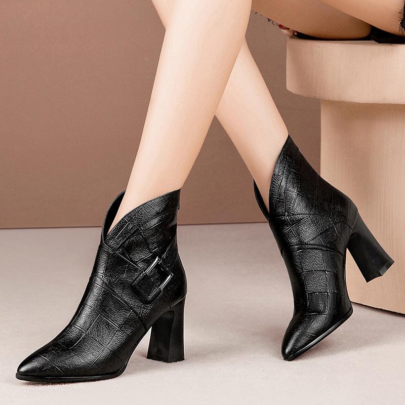 2020 Winter new high heels thick with sexy boot British wind wild women's boots Quality Classic fashion ankle boots Drop Female, Beige
2020 Winter new high heels thick with sexy boot British wind wild women's boots Quality Classic fashion ankle boots Drop Female, Beige