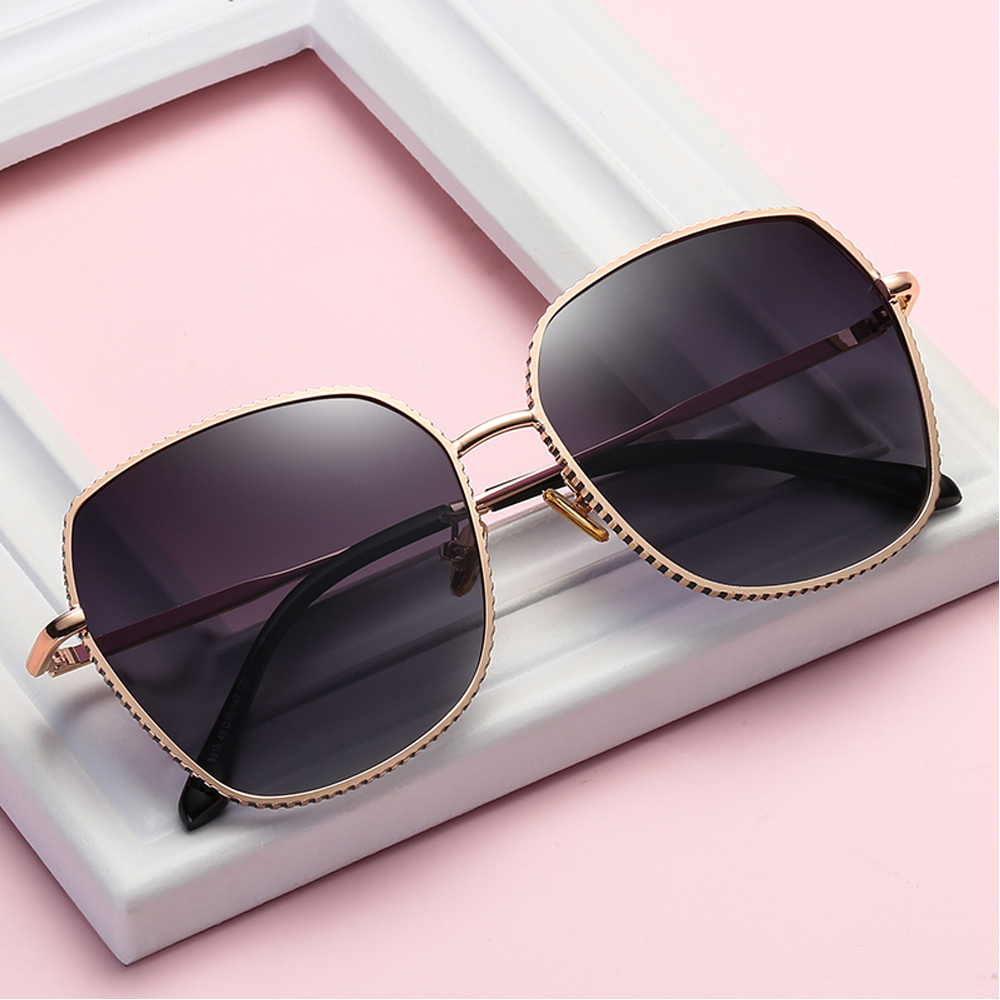 2021 New Polarized Driving Glasses for Women Metal Frame Uv400 Sunglasses with Box Size:49-16-147mm 5a5z
2021 New Polarized Driving Glasses for Women Metal Frame Uv400 Sunglasses with Box Size:49-16-147mm 5a5z