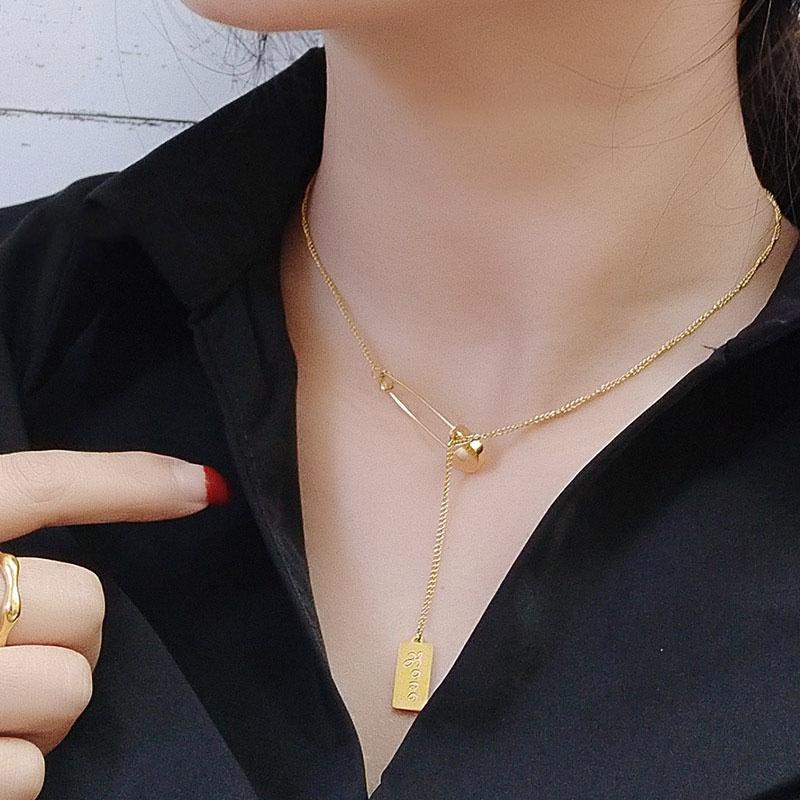 Chokers Women Safety Pin Necklace Pendant Hypoallergenic Steel Love Square Tassel Choker 2021 Fashion Trendy Jewelry
Chokers Women Safety Pin Necklace Pendant Hypoallergenic Steel Love Square Tassel Choker 2021 Fashion Trendy Jewelry
