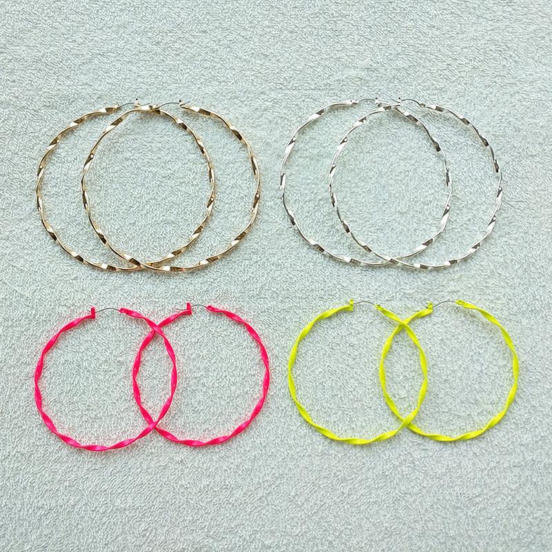 New Fashion Big Huge Round Circle Hoop Earrings Twisted Punk Rock Earrings Brincos Jewelry For Women Dancer Party
New Fashion Big Huge Round Circle Hoop Earrings Twisted Punk Rock Earrings Brincos Jewelry For Women Dancer Party