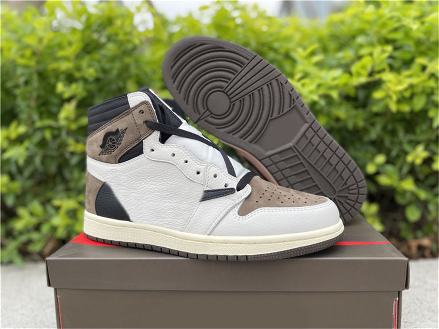New Release Travis Scott X 1S High OG TS SP 1 MENS Outdoor Shoes Sail Dark Mocha University Cactus Jack Zapatos Sneakers EUR40-47
New Release Travis Scott X 1S High OG TS SP 1 MENS Outdoor Shoes Sail Dark Mocha University Cactus Jack Zapatos Sneakers EUR40-47