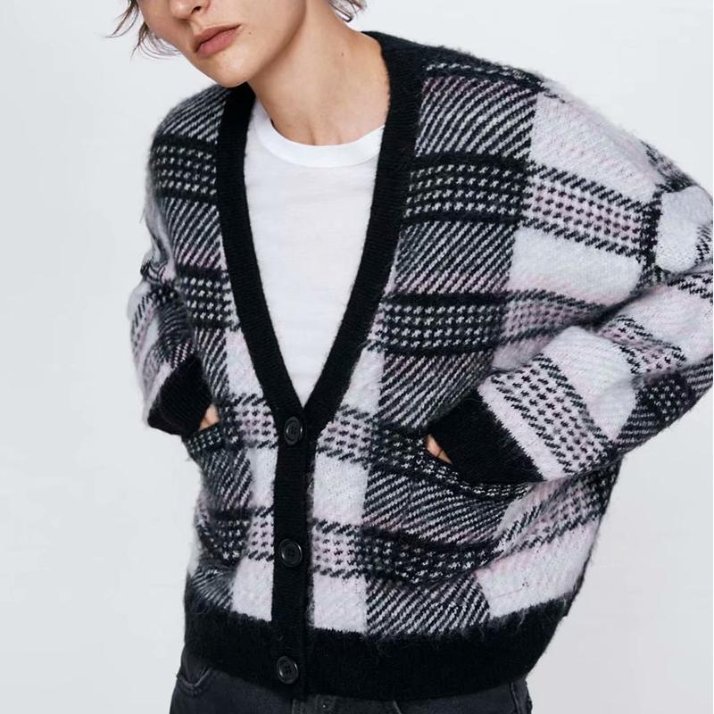 KUMSVAG Women Autumn Winter Plaid Sweater Coats 2020 Long Sleeve Loose Plus Size V-Neck Female Vintage Sweaters Outerwear FH1846
KUMSVAG Women Autumn Winter Plaid Sweater Coats 2020 Long Sleeve Loose Plus Size V-Neck Female Vintage Sweaters Outerwear FH1846