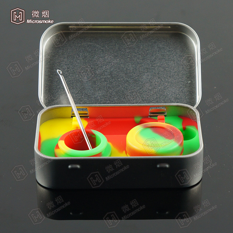 Silicone Kit Set With 1pcs Tin box 2pcs 5ml Silicone Dab Pad Containers For Wax Dabs jars And Silver Dabber Tool
Silicone Kit Set With 1pcs Tin box 2pcs 5ml Silicone Dab Pad Containers For Wax Dabs jars And Silver Dabber Tool