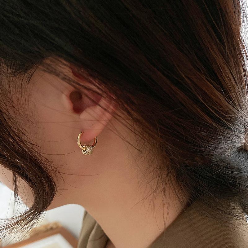 TIMEONLY Elegant 3 Circles Hollow Metal Dangle Earrings CZ Zirconia Charm Earring for Women Ladies Fashion Weddding Accessories
TIMEONLY Elegant 3 Circles Hollow Metal Dangle Earrings CZ Zirconia Charm Earring for Women Ladies Fashion Weddding Accessories
