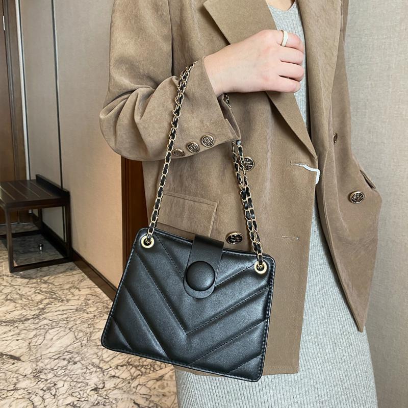 Ladies Fashion Shoulder Bag Handbag All-match Messenger Bag Women's bags 2020 Women Over The Shoulder Small Flap Crossbody, Sky blue
Ladies Fashion Shoulder Bag Handbag All-match Messenger Bag Women's bags 2020 Women Over The Shoulder Small Flap Crossbody, Sky blue