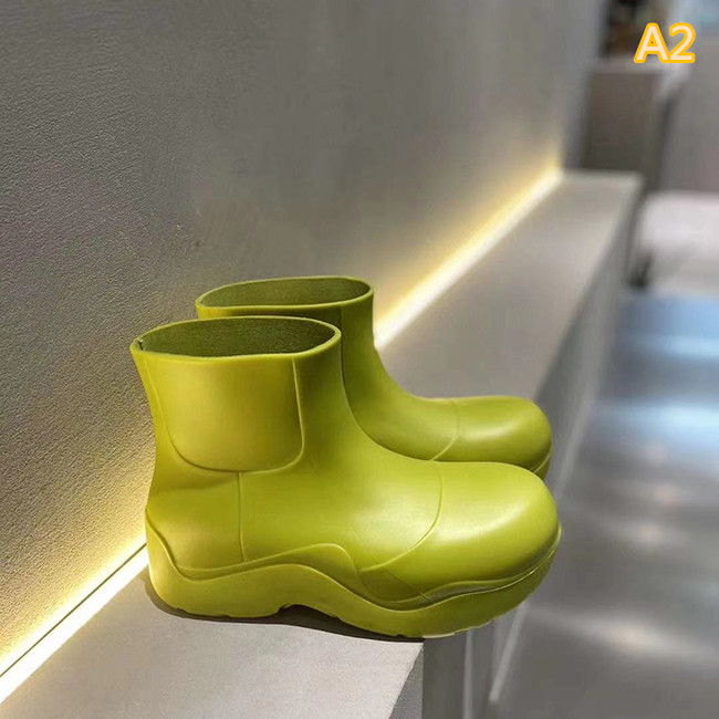 Fashion PUDDLE women designer Short rainboots light waterproof Casual shoes waterproof Casual shoes rubber Oversized sole Various colors, A2
Fashion PUDDLE women designer Short rainboots light waterproof Casual shoes waterproof Casual shoes rubber Oversized sole Various colors, A2