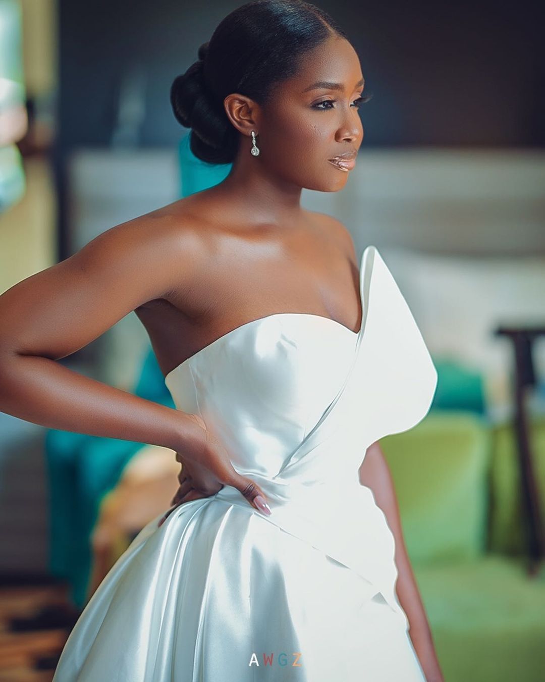 Line Ivory A Overskirt Wedding Dresses Strapless Neck Side Split Bridal Gowns Sweep Train Satin Robe De Marie