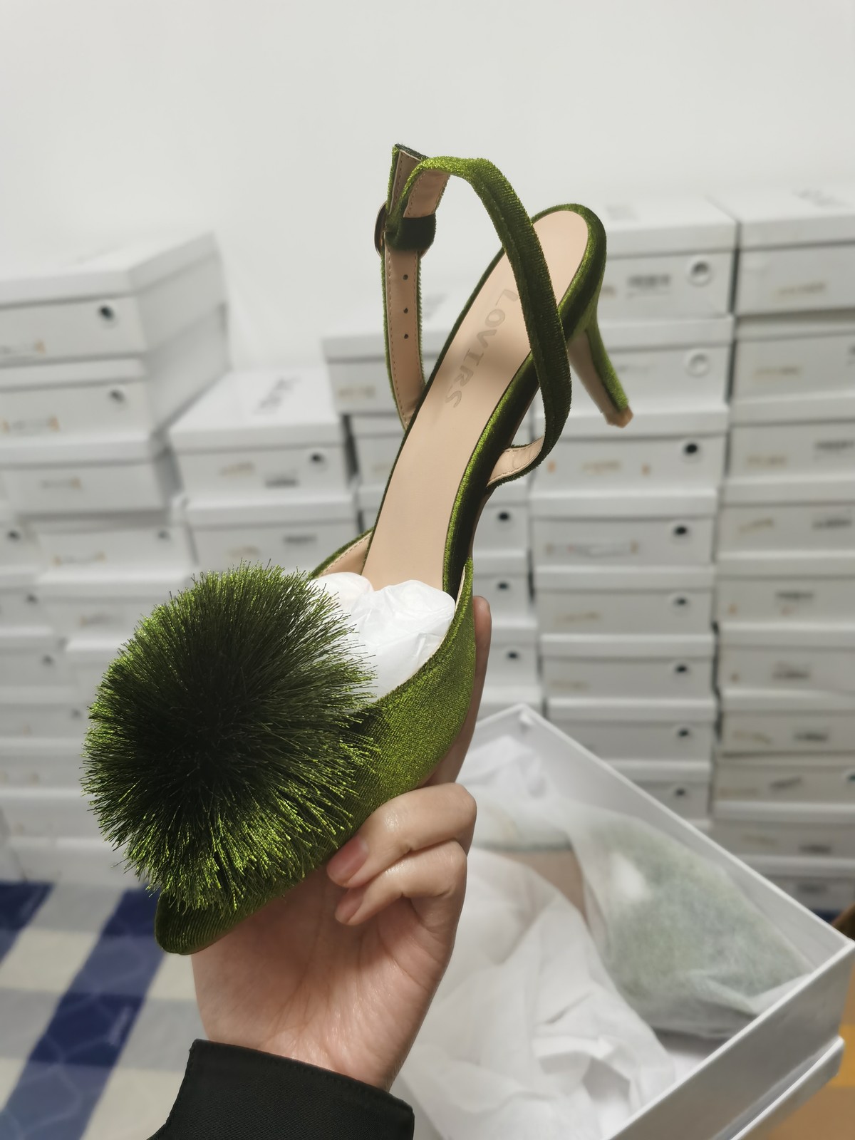 2021 The New Sale Six.5cm Mid Heel Pom-poms Pretty Women's Shoes Up Mrwz, Green velvet-6.
2021 The New Sale Six.5cm Mid Heel Pom-poms Pretty Women's Shoes Up Mrwz, Green velvet-6.