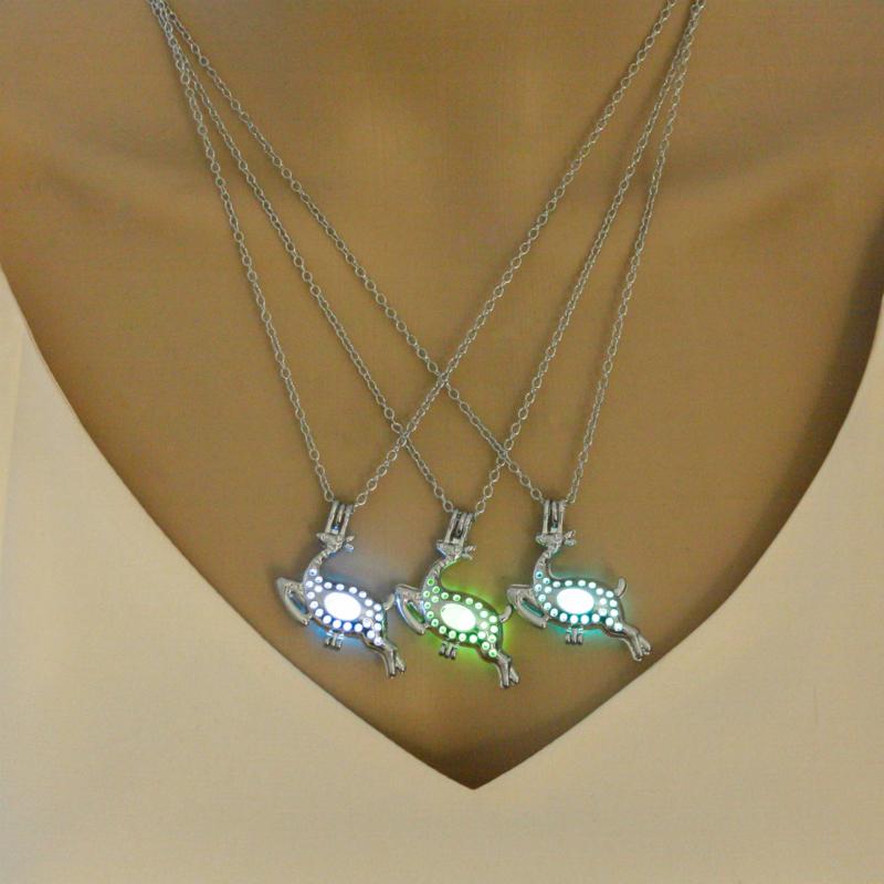 2020 New Fashion Glowing Pendant Necklace Women Glow in the Dark Necklace Luminous Animal Deer Decoration Long Chain Jewelry
2020 New Fashion Glowing Pendant Necklace Women Glow in the Dark Necklace Luminous Animal Deer Decoration Long Chain Jewelry