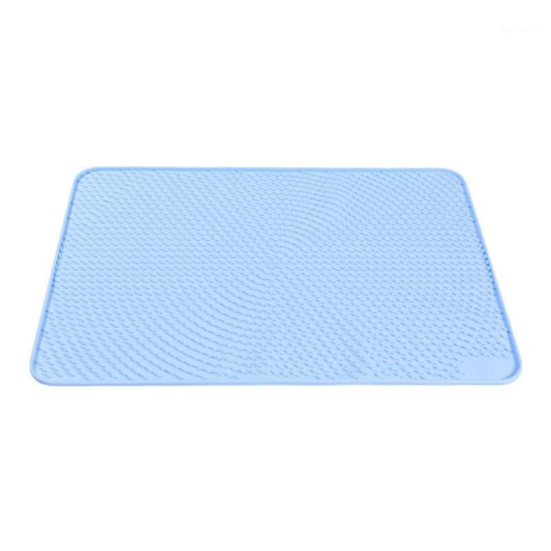 Environmental Protection Foldable Waterproof Cat Litter Mat Honeycomb Sifting Pad Protect Floor Carpet1 
Environmental Protection Foldable Waterproof Cat Litter Mat Honeycomb Sifting Pad Protect Floor Carpet1