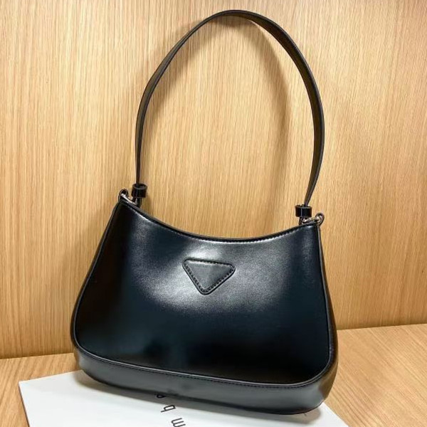 Designer Luxury women Shoulder Bags fashion pu underarm Moon shaped middle Handbags women Outdoor Packs Stuff Sacks Crossbody bag Hobo purses, Black
Designer Luxury women Shoulder Bags fashion pu underarm Moon shaped middle Handbags women Outdoor Packs Stuff Sacks Crossbody bag Hobo purses, Black
